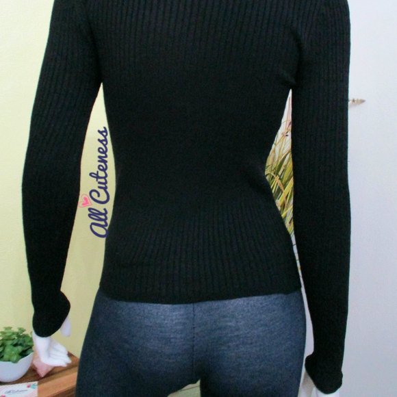 Active USA Black Long Sleeve Sweater Top - Picture 3 of 3